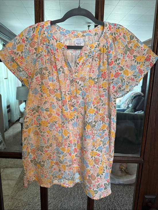 Time and Tru Tops - Time and Tru Maternity Floral Blouse Short Sleeve Button‎ Front Medium 8-10